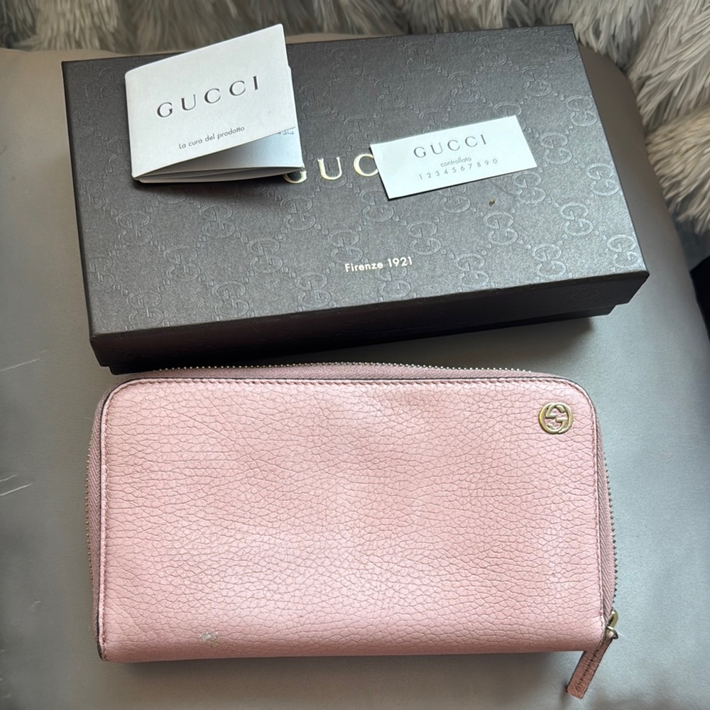 Gucci Pink Leather Wallet